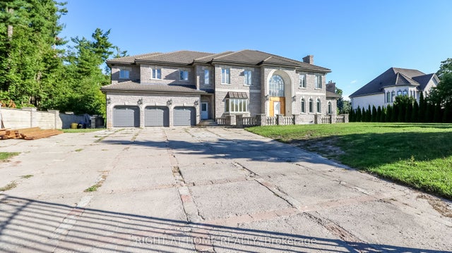 290 Tollendal Mill Road, Barrie