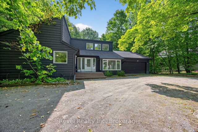 78 Forest Circle, Tiny