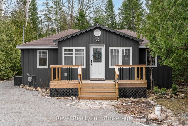 1071 Lawson Road, Tiny