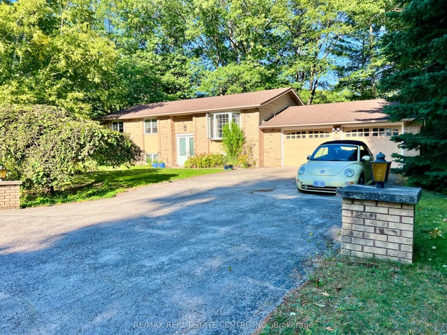 135 Christopher Avenue, Wasaga Beach
