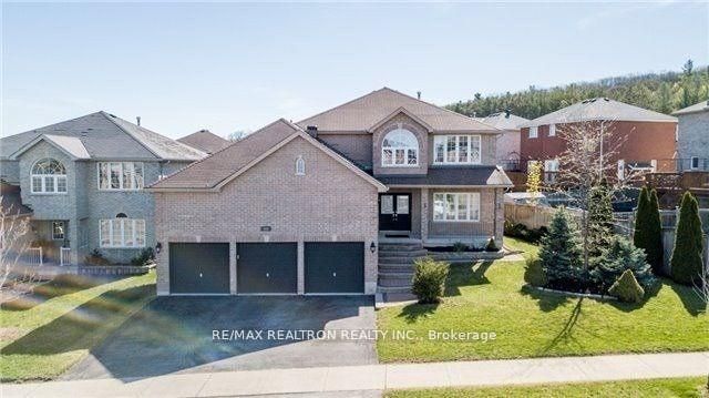 416 Mapleton Avenue, Barrie