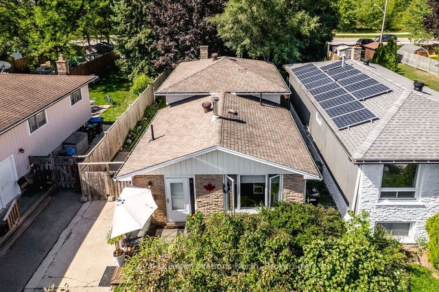 76 Courtice Crescent, Collingwood