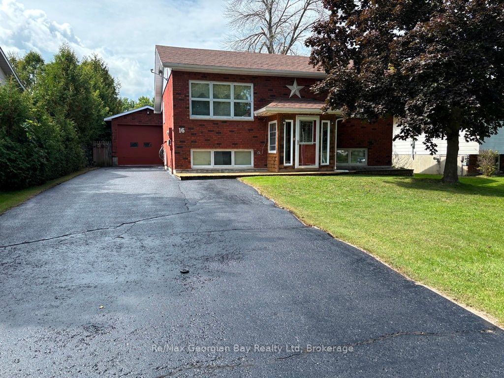 16 Community Centre Drive, Severn