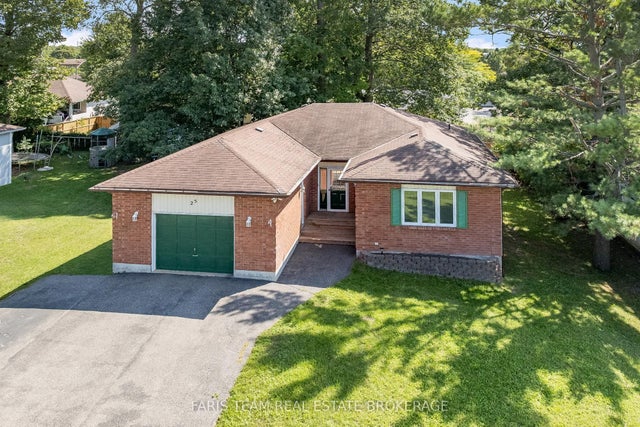 25 Bridle Road, Penetanguishene