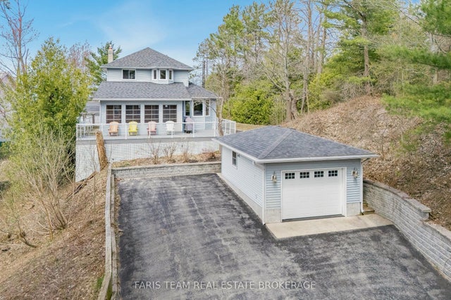 8 Glen Forest Trail, Tiny