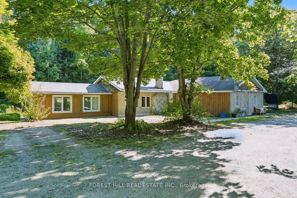 590 Lafontaine Road E, Tiny