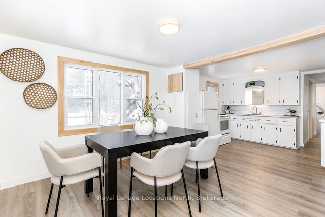 80 Concession 8 Road E, Tiny