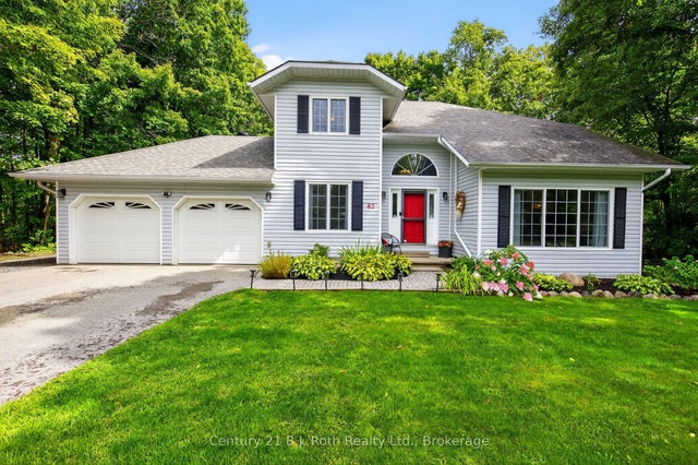 83 Wozniak Road, Penetanguishene