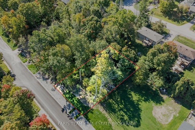 Lot 86 Fifth Avenue, Tay