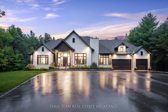 4 Sycamore Circle, Springwater