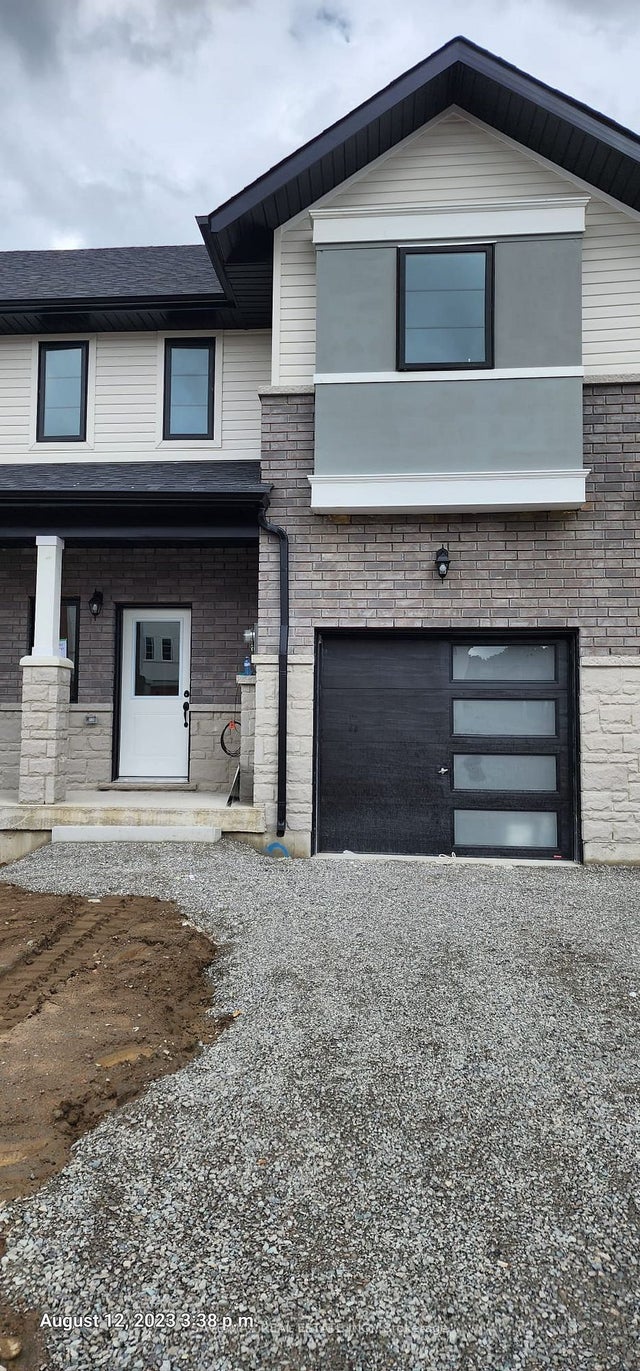 44 Lahey Crescent, Penetanguishene
