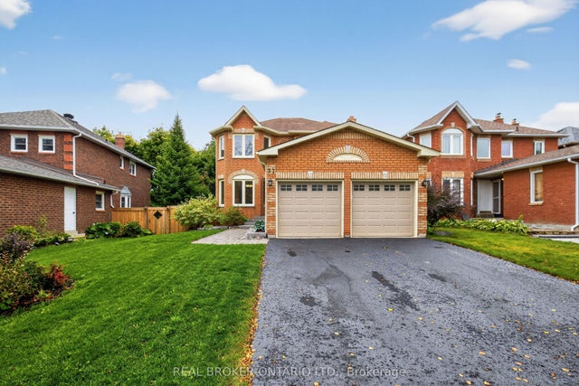 37 Macmillan Crescent, Barrie