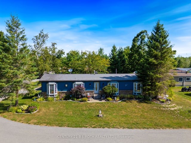 1 Maple Crescent, Oro-Medonte