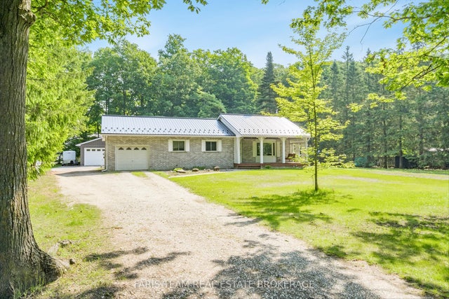 1941 Vespra Valley Road, Springwater