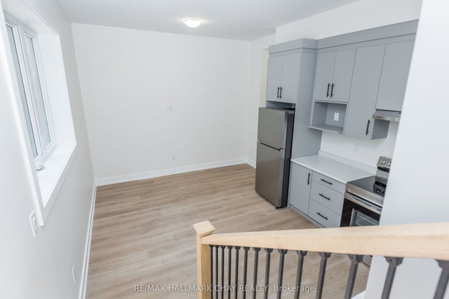 58 Ansley Road 2, Wasaga Beach