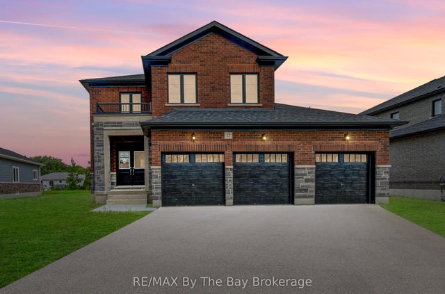 12 Misty Ridge Road, Wasaga Beach