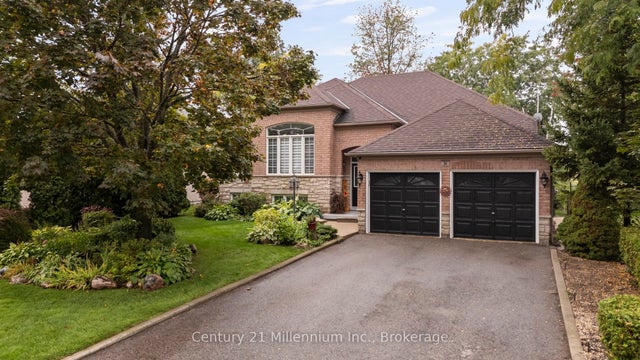 26 Regina Boulevard, Wasaga Beach