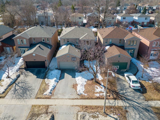 391 Hickling Trail, Barrie