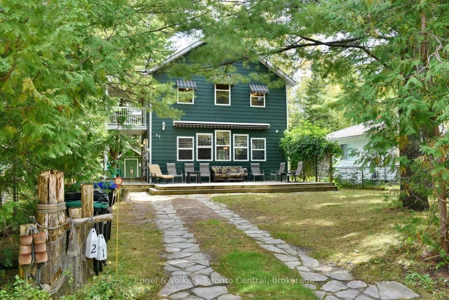 21 47th Street N, Wasaga Beach