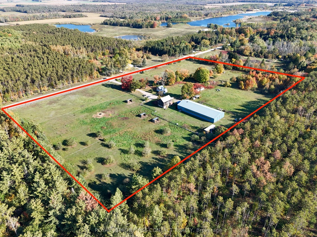 2041 Flos 4 Road W, Springwater