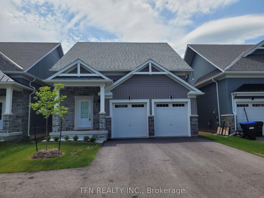 3213 Mosley Street, Wasaga Beach