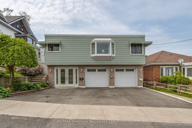 586 Dominion Avenue, Midland