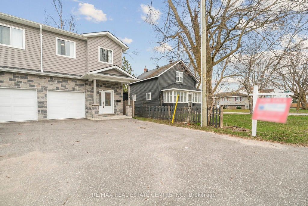 144 Memorial Avenue, Orillia