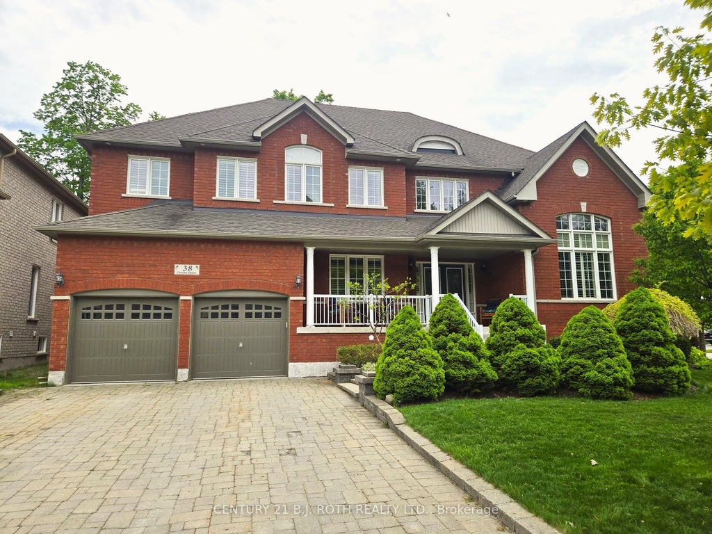 38 Camelot Square, Barrie