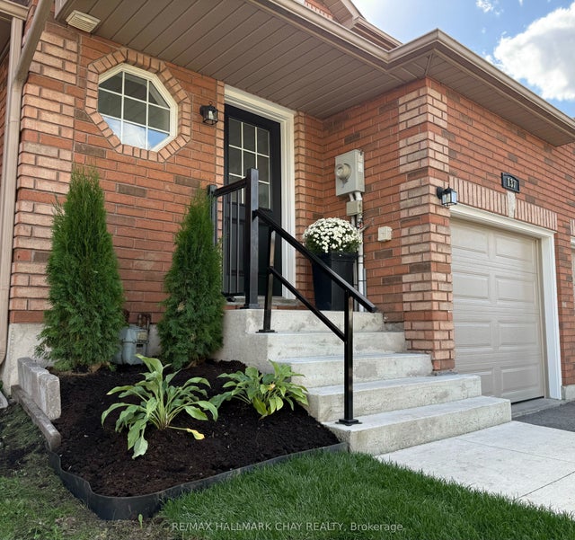 137 Courtney Crescent, Barrie