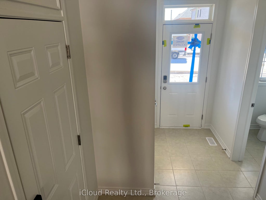 4 Vinewood Crescent, Barrie