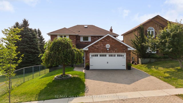 292 Leacock Drive, Barrie