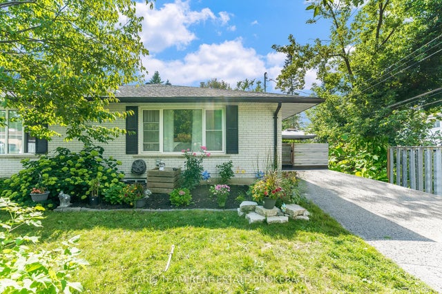 4b Oak Street, Barrie
