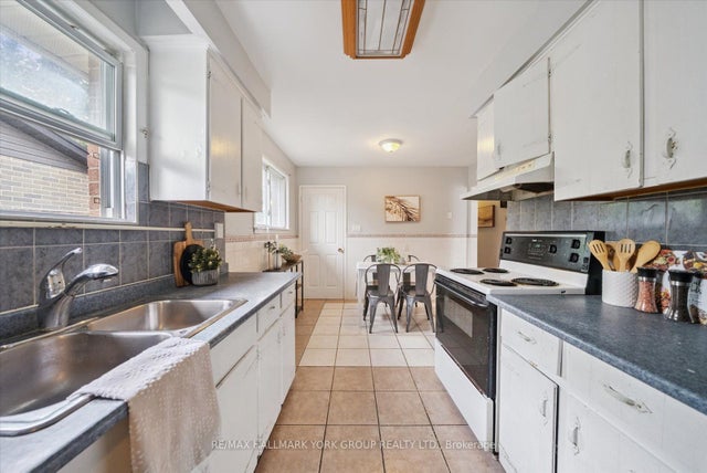 6 Glenecho Drive, Barrie