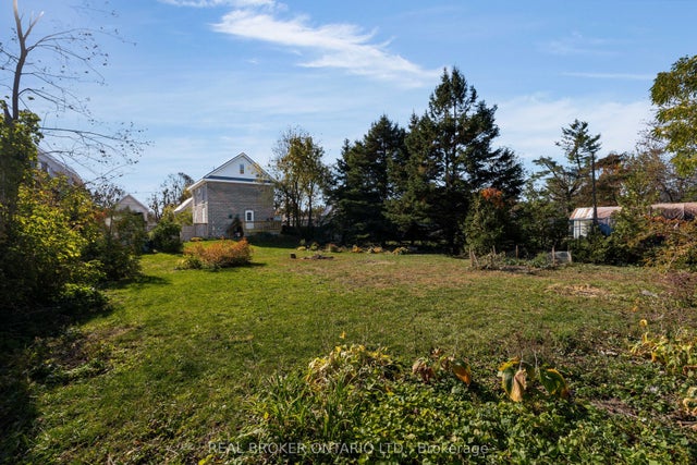 280 John Street, Orillia