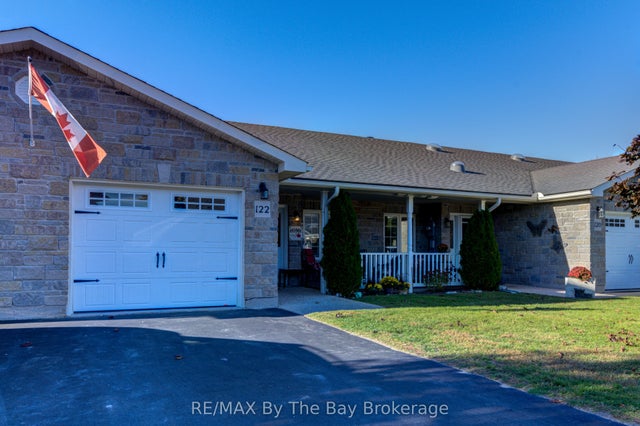 122 Greenway Drive, Wasaga Beach
