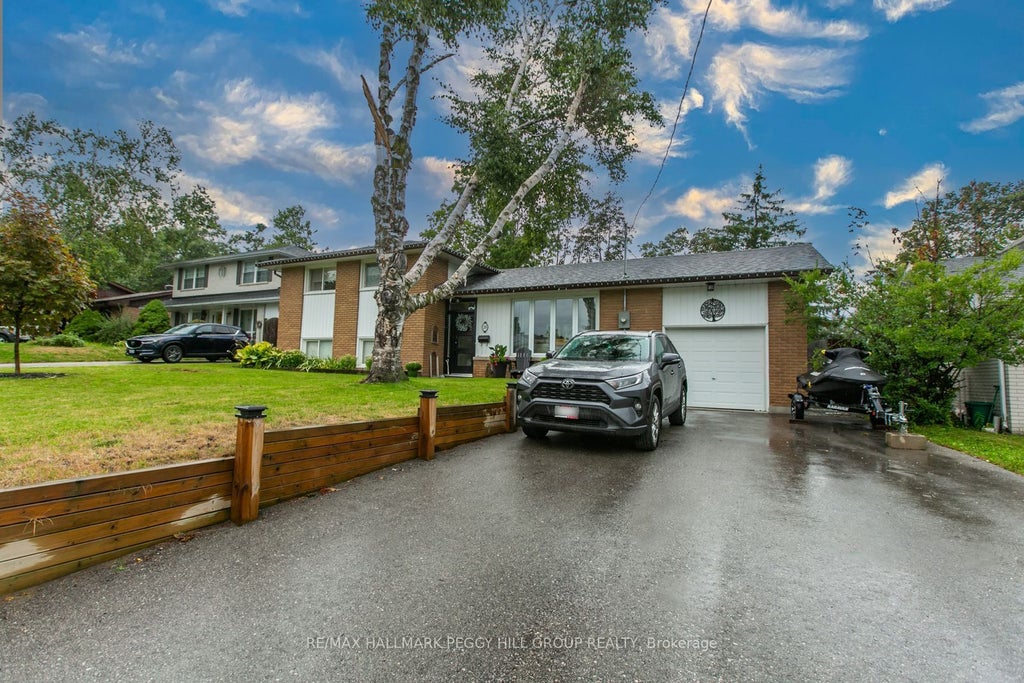 20 Ottaway Avenue Upper, Barrie