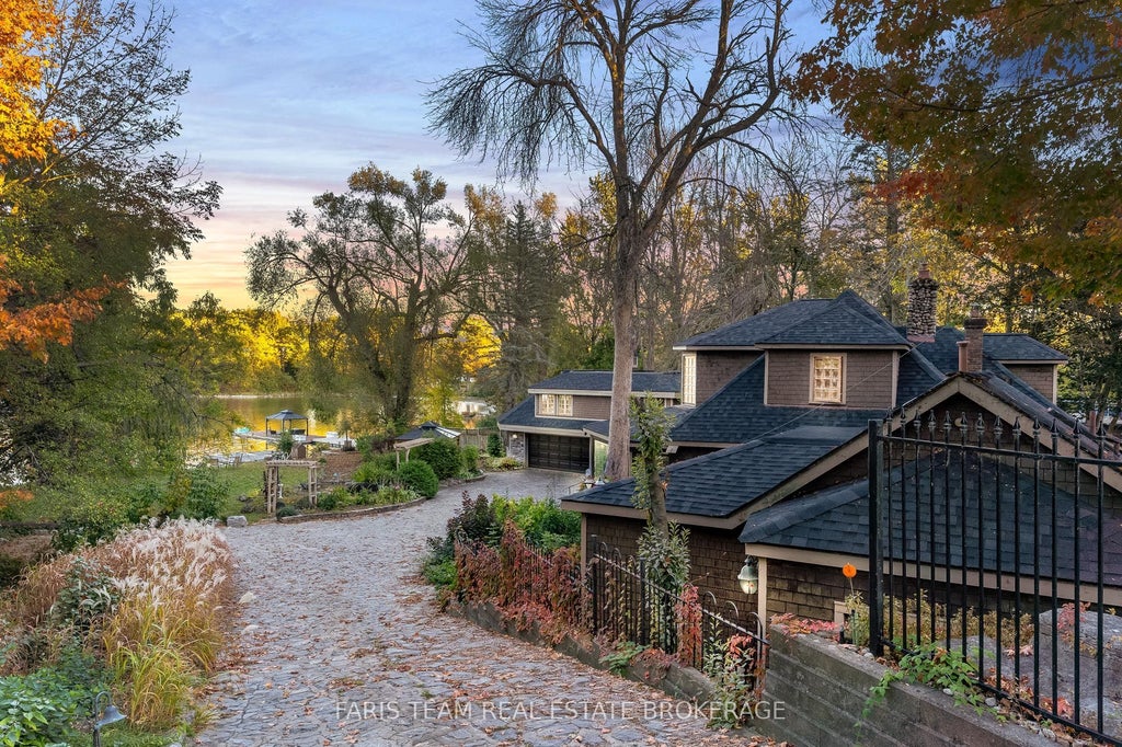 345 Brewery Lane, Orillia