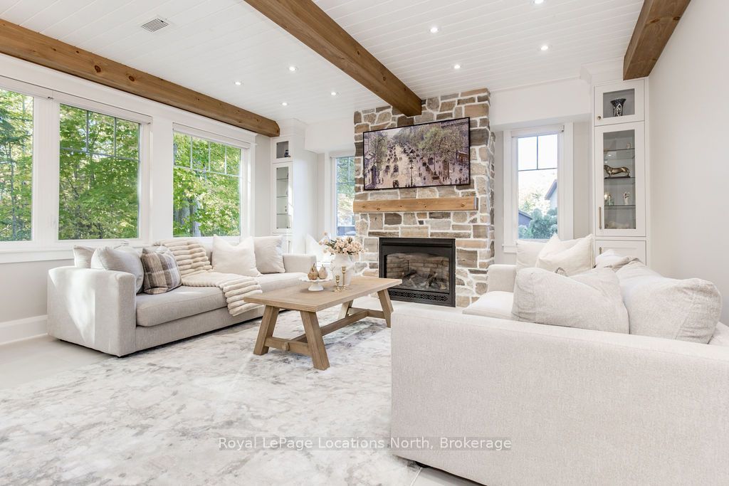 545 Oxbow Park Drive, Wasaga Beach