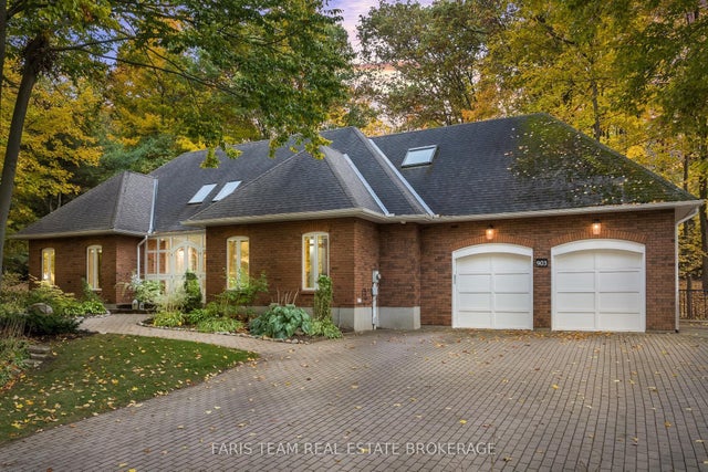 903 Victoria Street, Midland