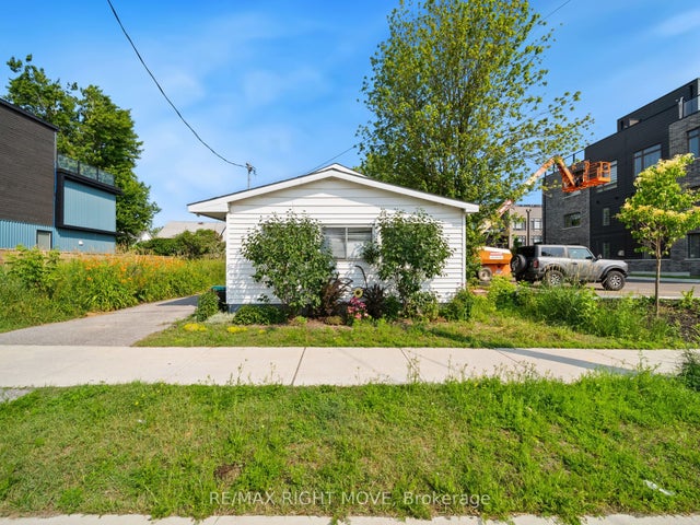 122 Elgin Street, Orillia