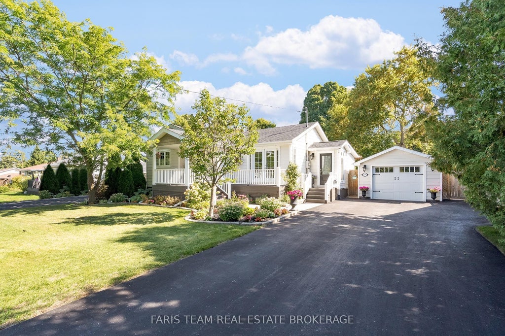 229 Cox Mill Road, Barrie