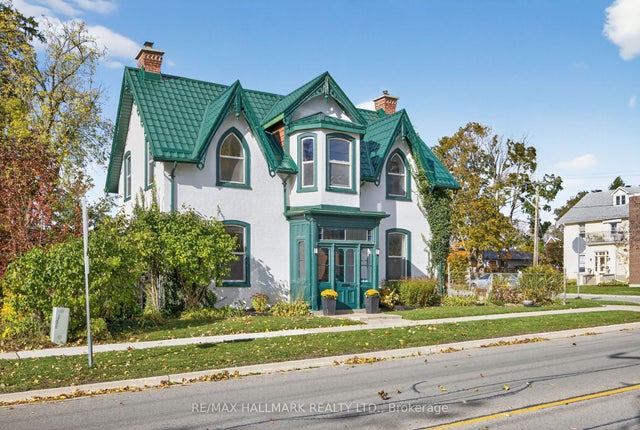 84 Wellington Street E, Barrie