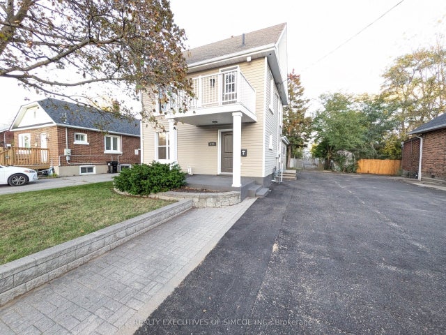 127 Innisfil Street, Barrie
