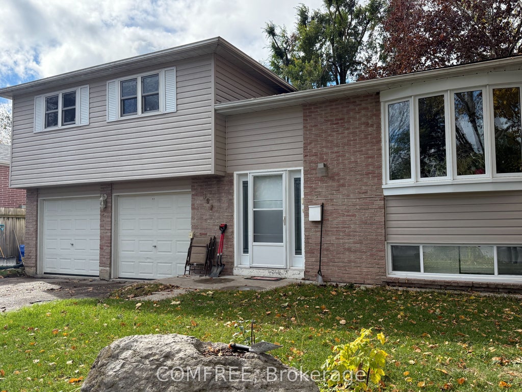 391 Raymond Avenue, Orillia