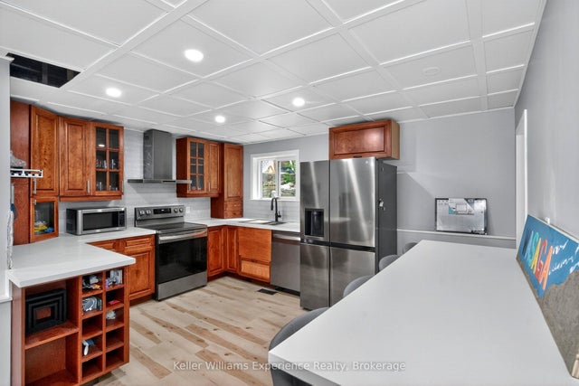 452 Broderick Street, Tay