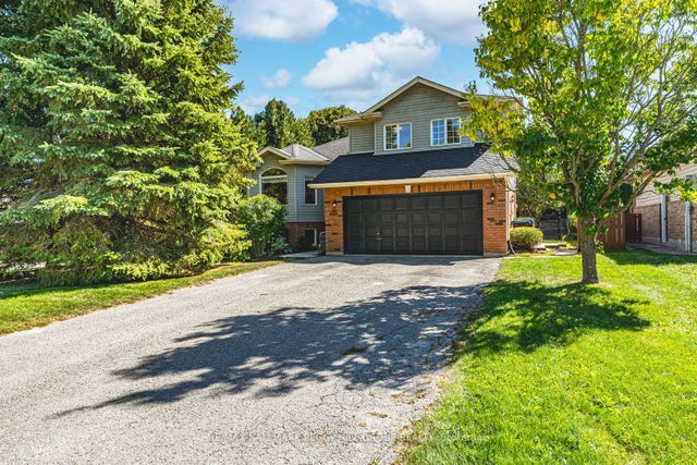 239 Simcoe Street, Clearview