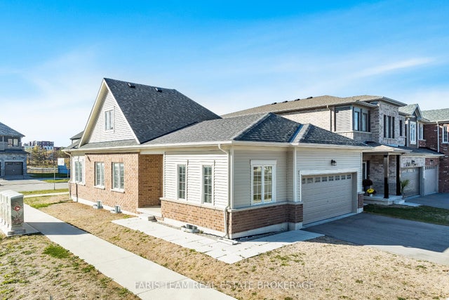 1 Harvest Crescent, Barrie