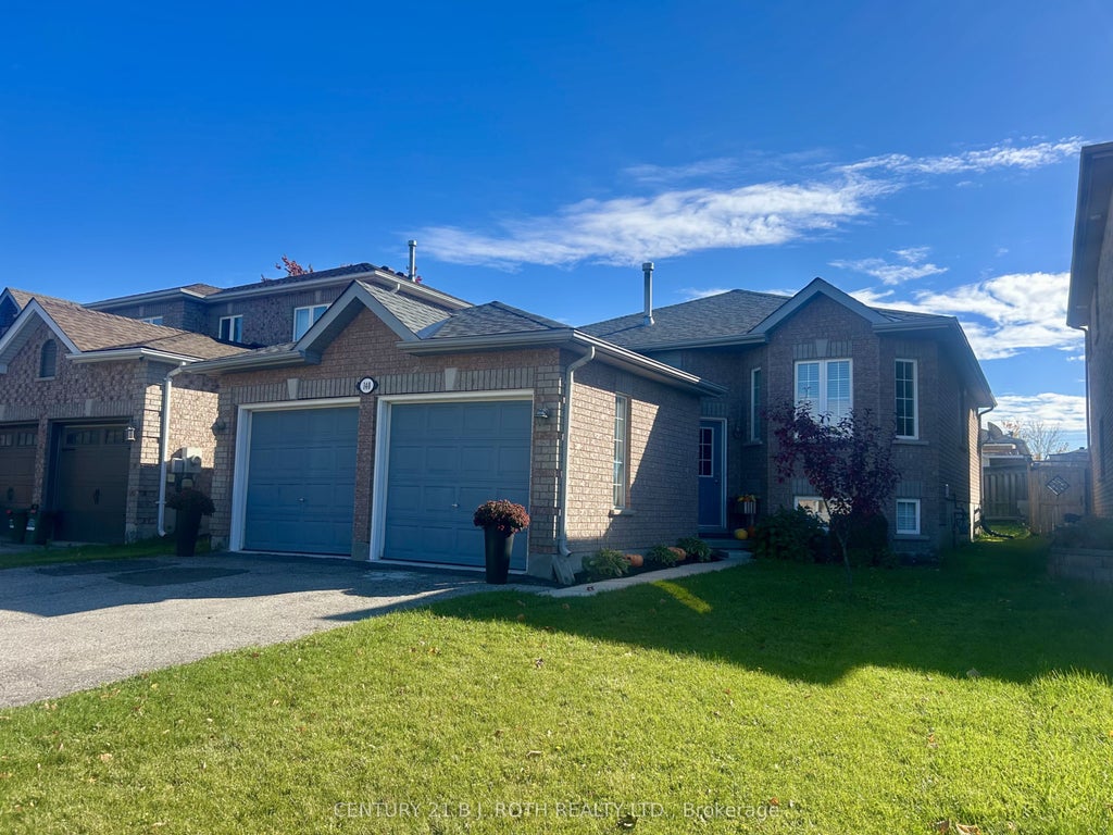 140 Monique Crescent Lower, Barrie