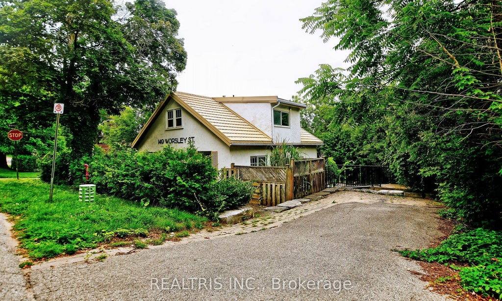 149 Worsley Street, Barrie