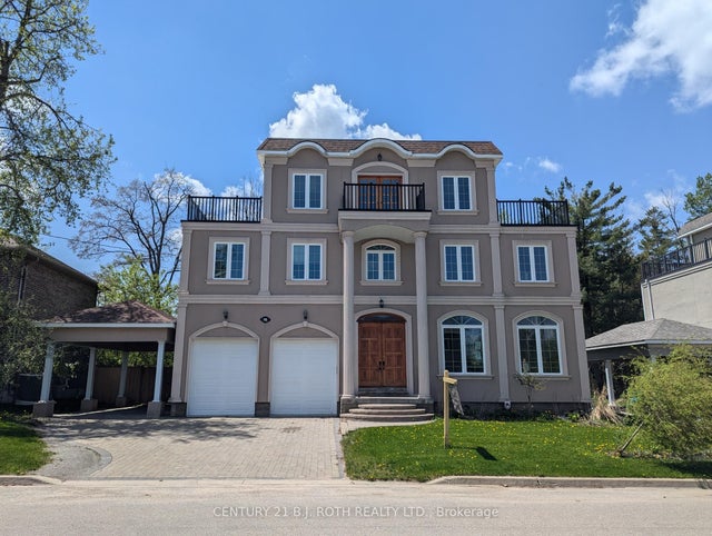16 Gray Lane, Barrie